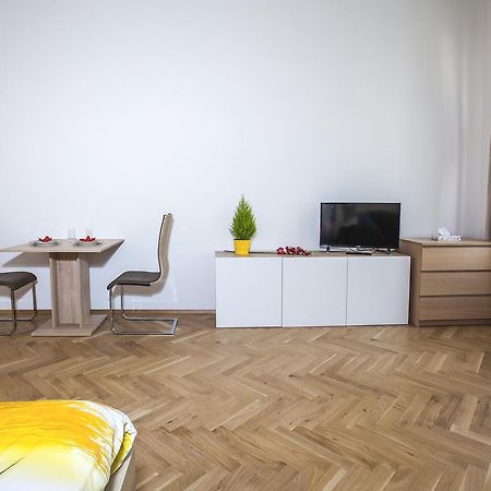 Beautiful Central Apartment Thámova Prague Extérieur photo