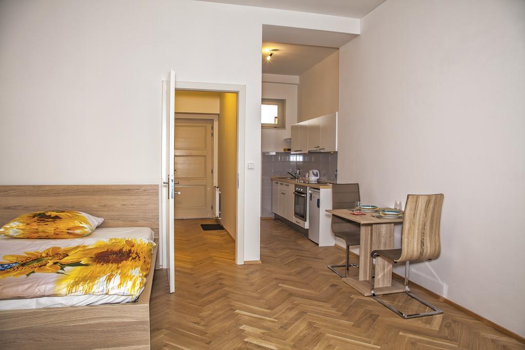 Beautiful Central Apartment Thámova Prague Extérieur photo